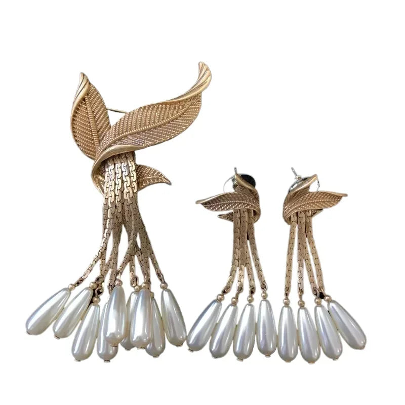 Vintage Leaf Tassel Pearl Pendant Earrings