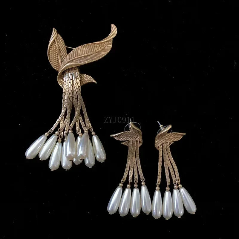 Vintage Leaf Tassel Pearl Pendant Earrings