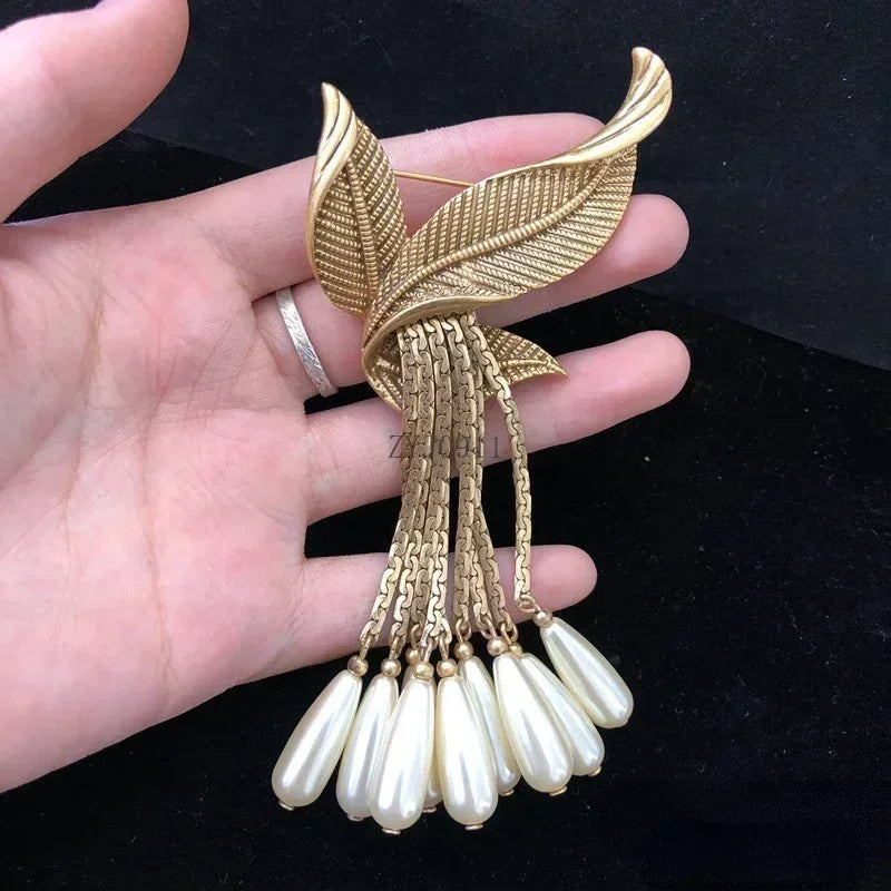 Vintage Leaf Tassel Pearl Pendant Earrings