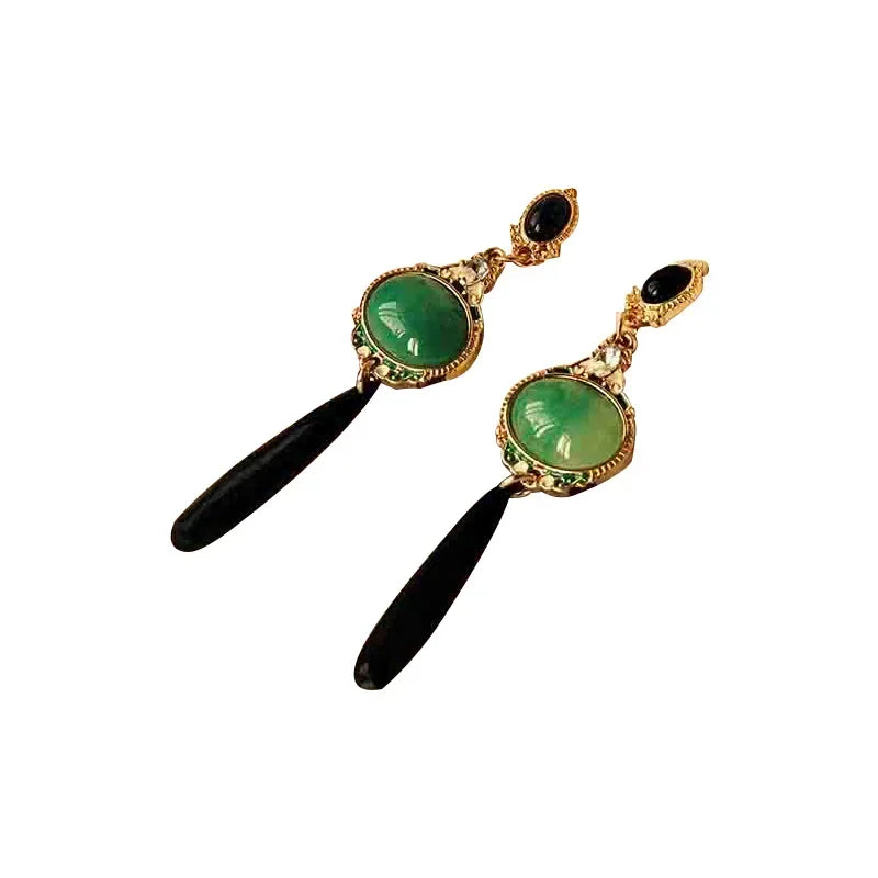 Vintage Green Glass Tassel Pendant Earrings – Antique Court Style